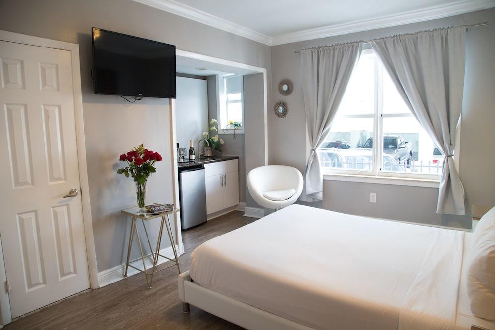 Odyssey Of South Beach Apart Hotel Маями Бийч Екстериор снимка