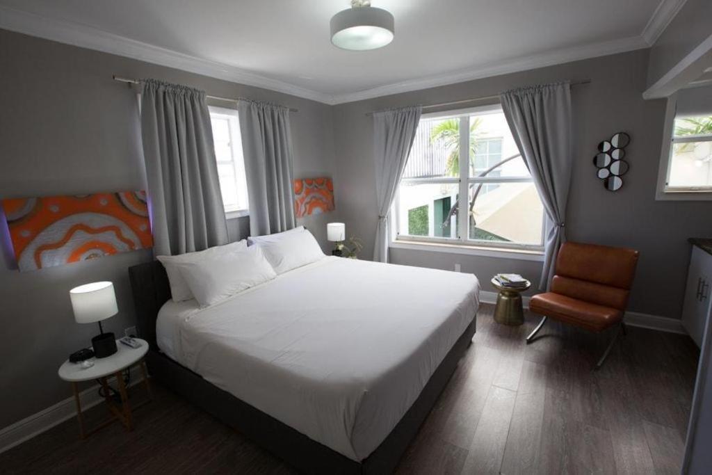 Odyssey Of South Beach Apart Hotel Маями Бийч Екстериор снимка