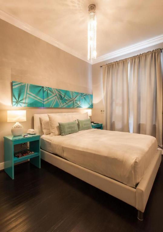 Odyssey Of South Beach Apart Hotel Маями Бийч Екстериор снимка