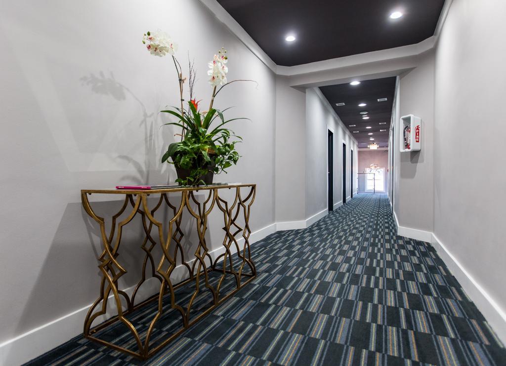 Odyssey Of South Beach Apart Hotel Маями Бийч Екстериор снимка