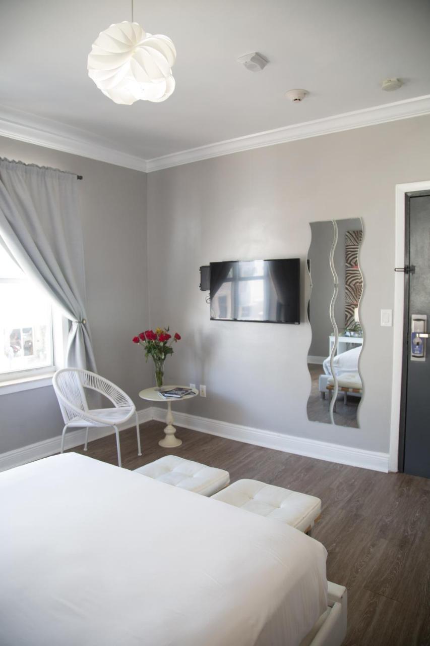 Odyssey Of South Beach Apart Hotel Маями Бийч Екстериор снимка