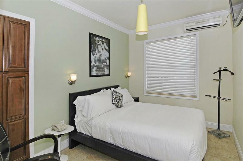 Odyssey Of South Beach Apart Hotel Маями Бийч Екстериор снимка